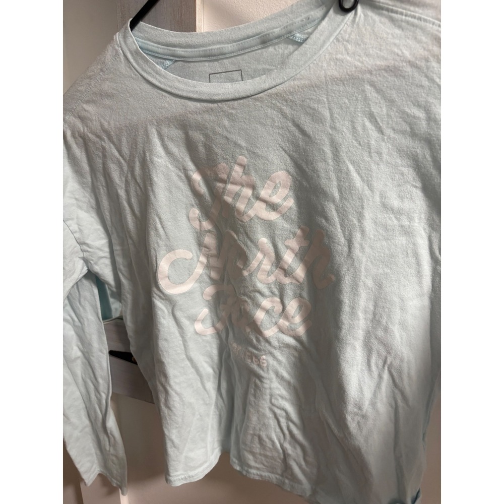 The North Face Girls Light Blue Long Sleeve Script Graphic Tee Shirt XL 18